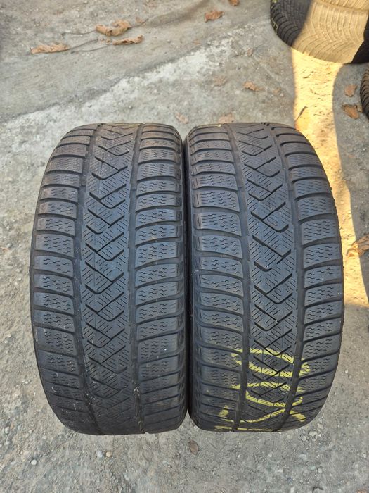 2 Anvelope de IARNA - 225/45/18 - Pirelli - Stare BUNA DOT 2023 RFT !