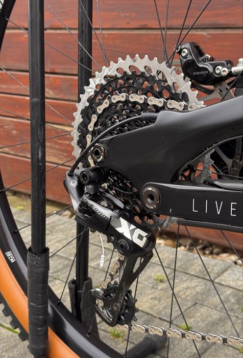 YT Capra pro race bicicleta enduro downhil freeride nu canyon cube