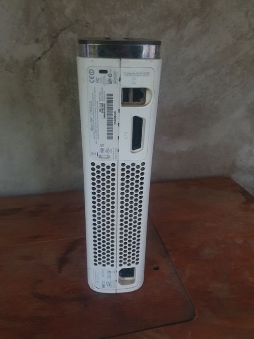 XBOX 360 конзола