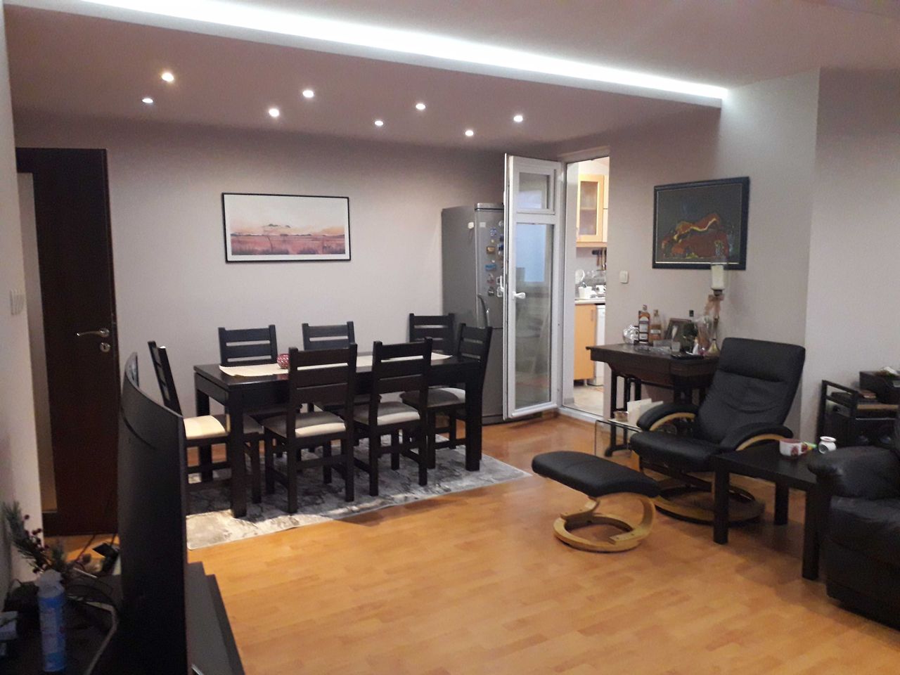 Продава се Тристаен апартамент в Пловдив, Въстанически - 113 кв.м за 1850 €/кв.м - Снимка #1
