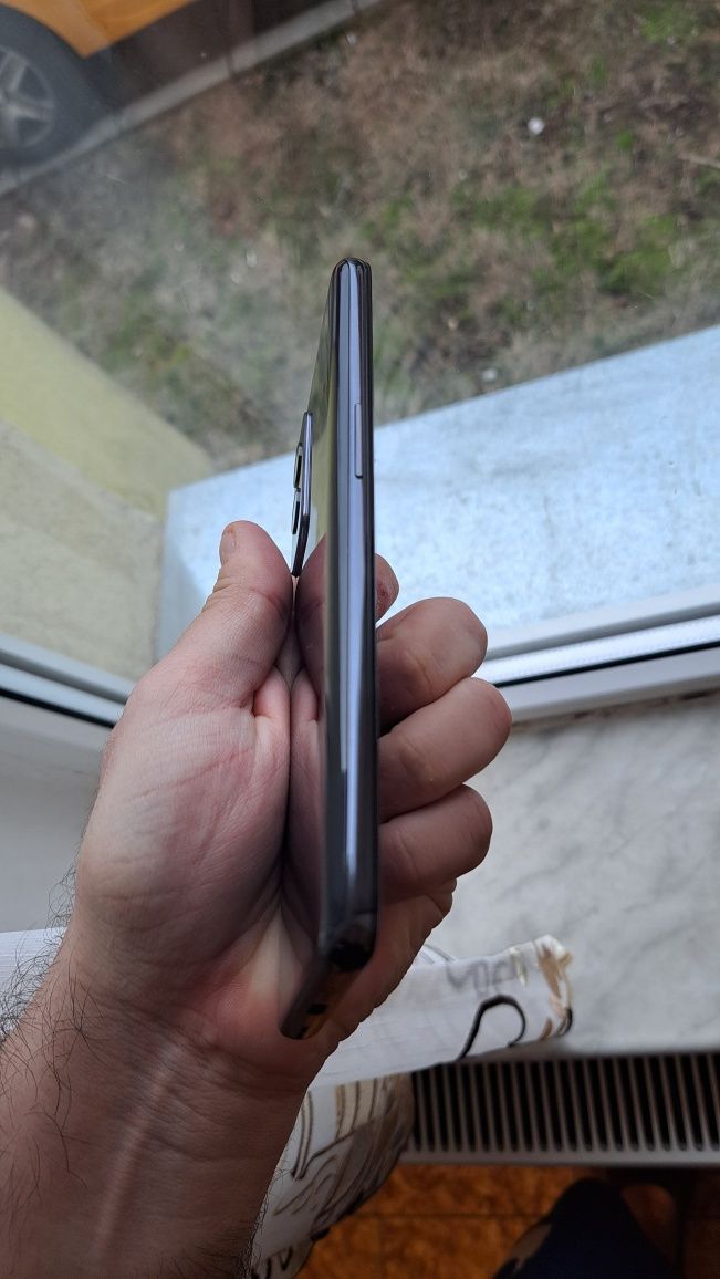 OnePlus 9 5G (NU pro) 128GB impecabil, la cutie cu accesorii