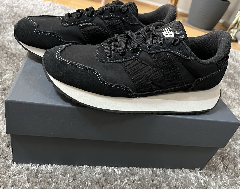 Дамски маратонки New balance 237 /  38