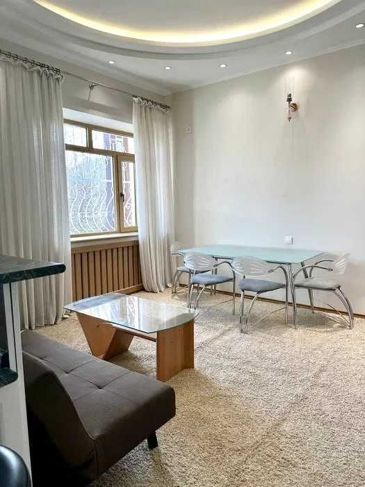 Срочно сдаётся 3х комнатная квартира в Центре