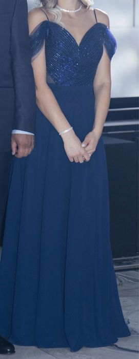 Вечернее платье