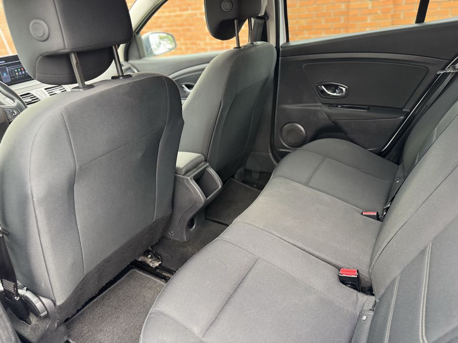 Renault Megane 2014 | 1.5 DCi 110cp | CarPlay & AndroidAuto |