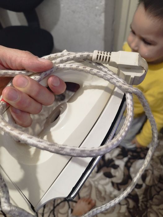 Утюг продается.. Дазмол сотилади