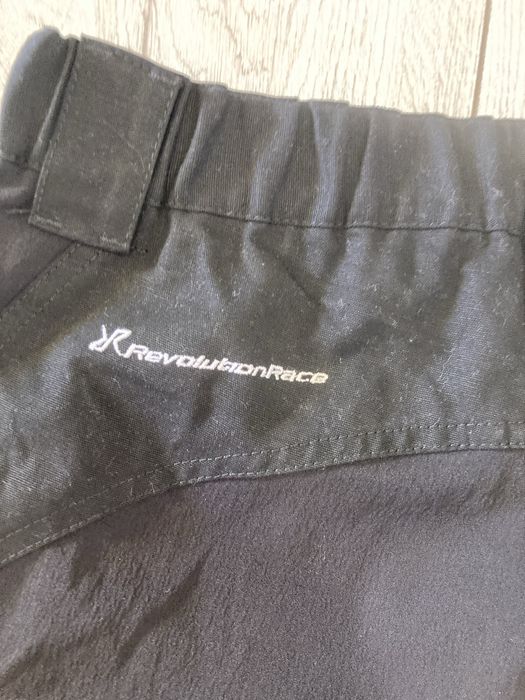 Pantaloni tura Revolition Race M -L softshell elastici