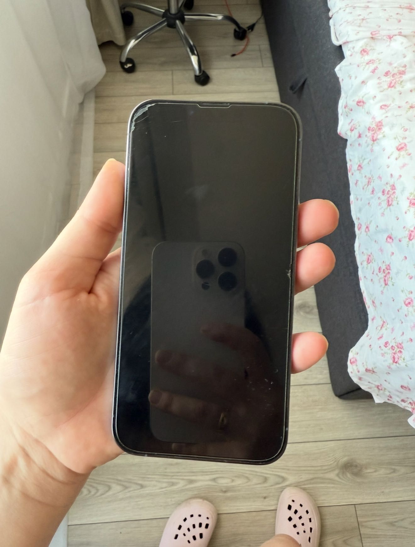 Продавам iphone 13 pro 128 Gb