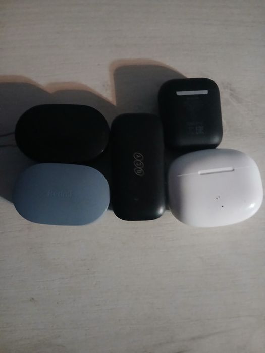 Продам без проводные наушники