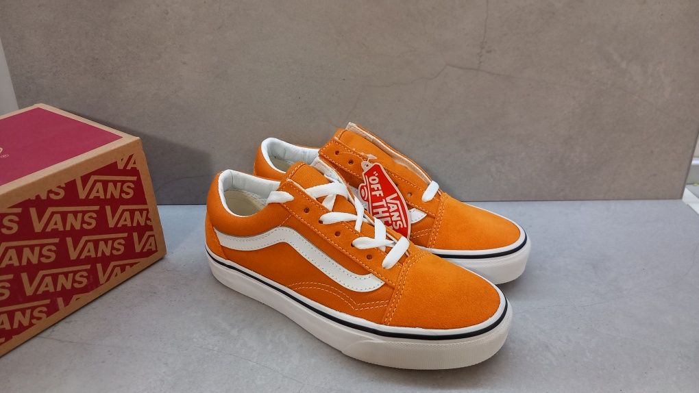 Кецове Vans НОВИ