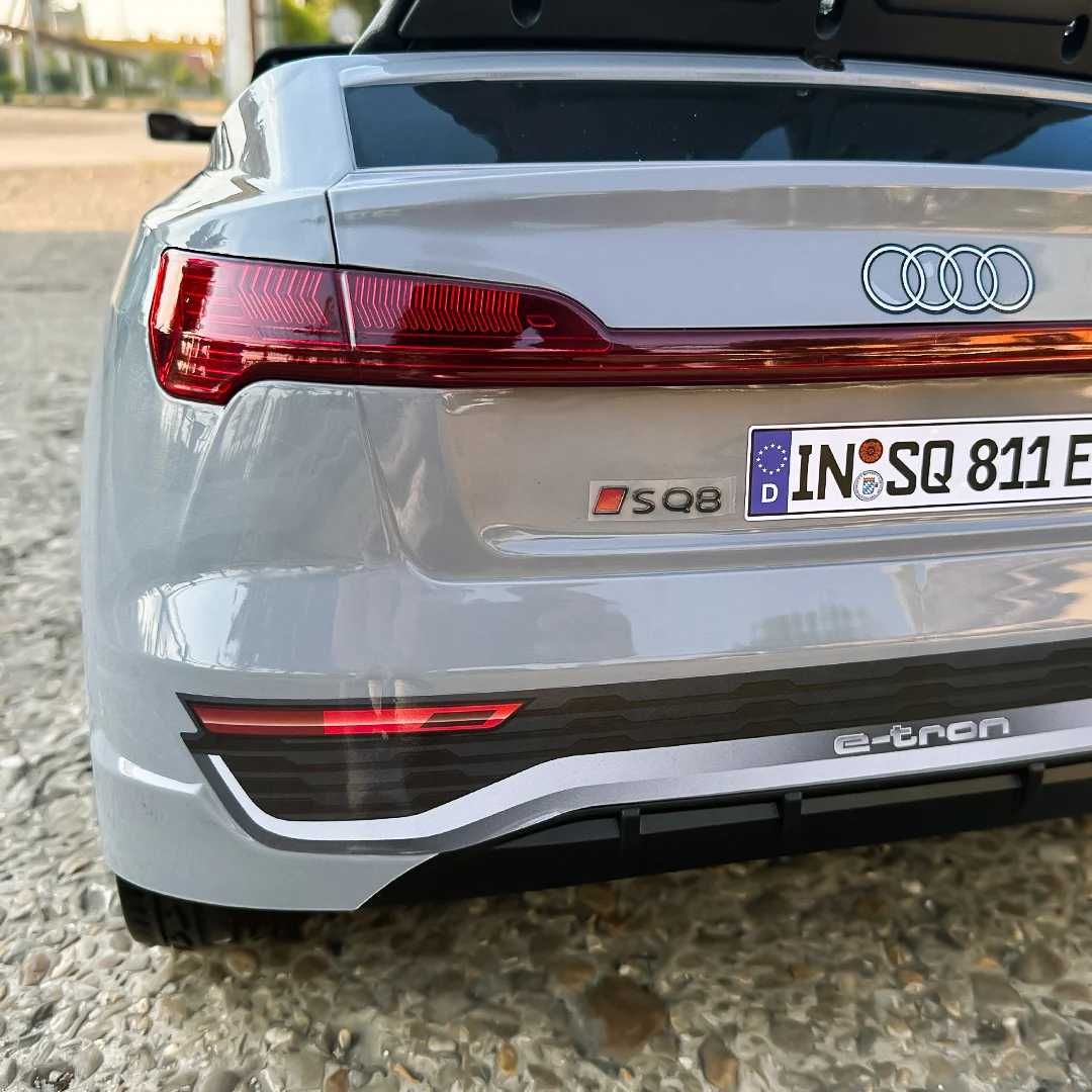 OFERTA Masinuta electrica pentru copii, Audi SQ8, telecomanda  70W 12V