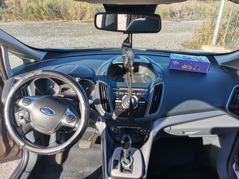 Ford Grand C - max-7 locuri