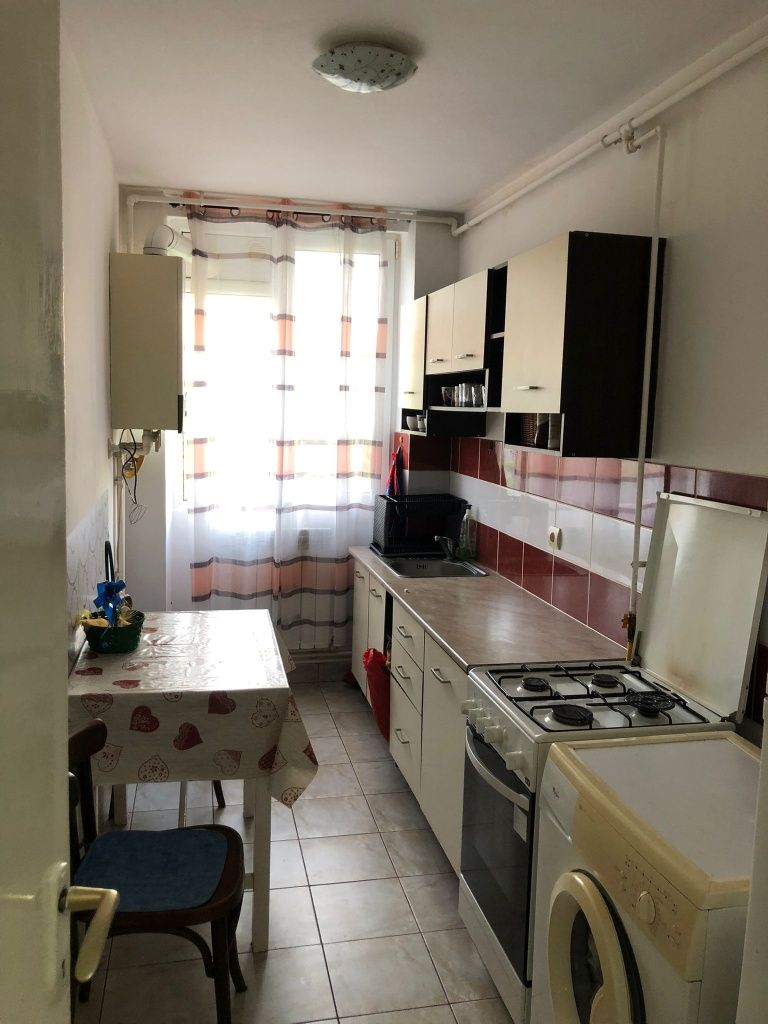 Persoana fizica . Vind apartament cu 2 camere!