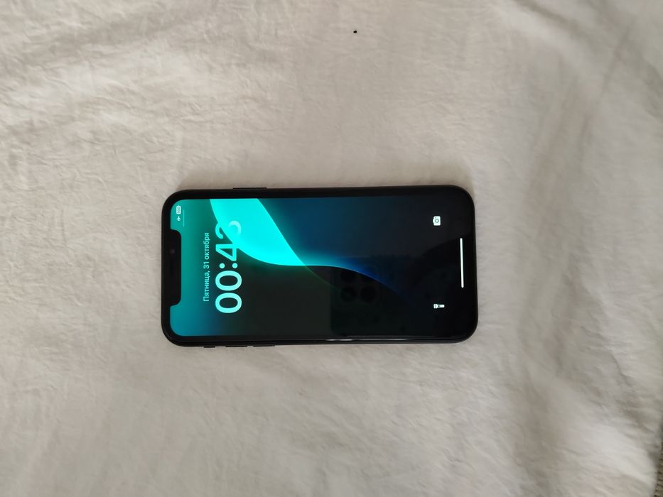 Айфон ХР /64 телефон