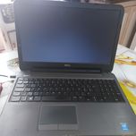 Laptop ,nu este folosit ,nu are ecranul spart ,toute aplicatiile