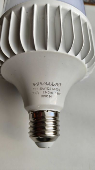 Студио осветление с дифузер, стойка 2м и 40W Led лампа