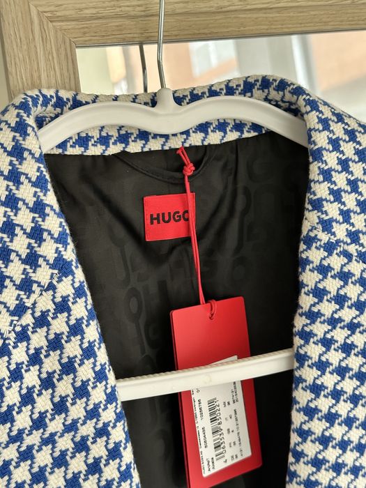 ОРИГИНАЛНО! HUGO дамско сако / палто размер 36 НОВО!