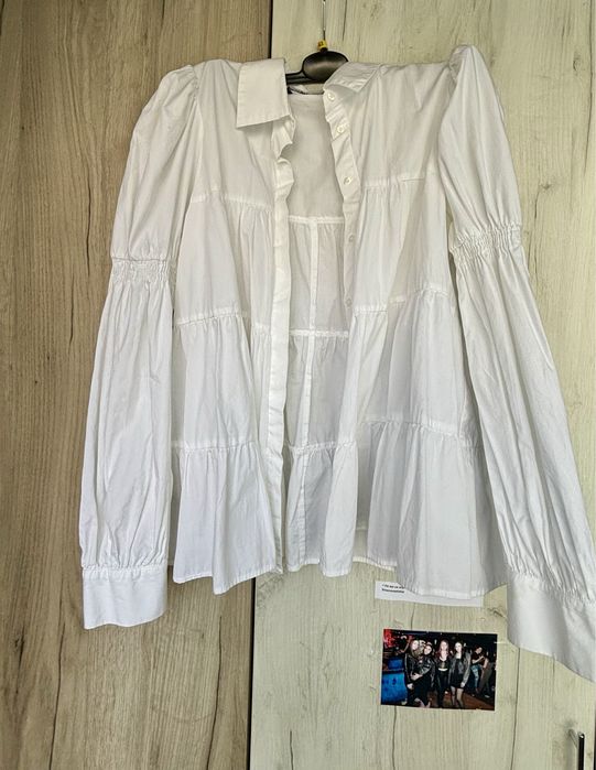 Camasa alba cu volanase