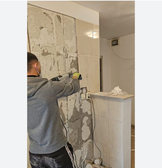 Decopertare gresie faianta tencuiala glet tapet