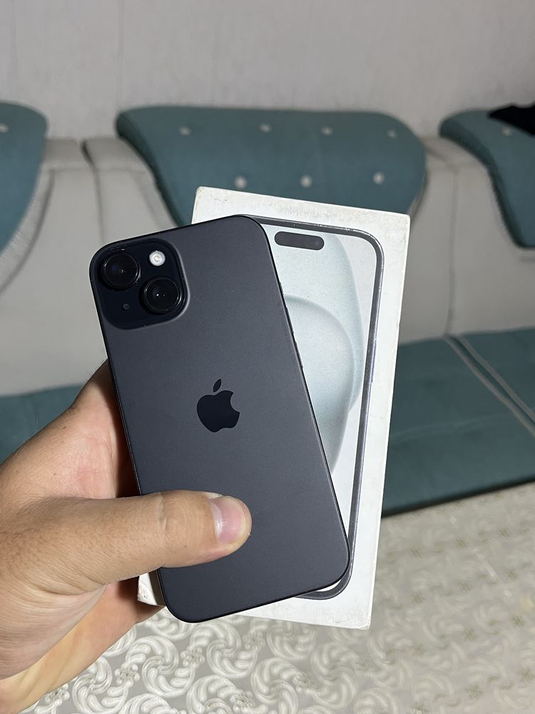 Продаю срочно iPhone 15