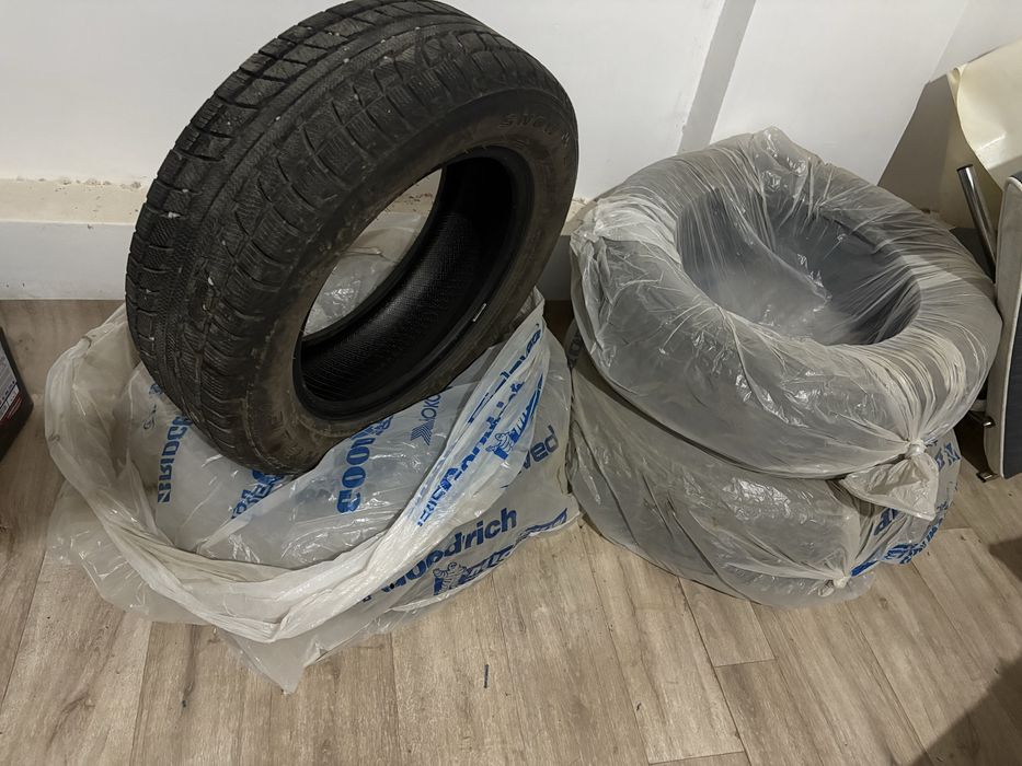 Шины зимние 215/60/16