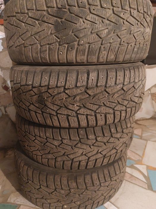 Продам зимние шины