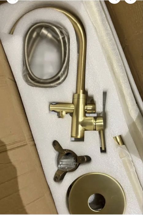 Baterie cada freestanding aurie si argintie