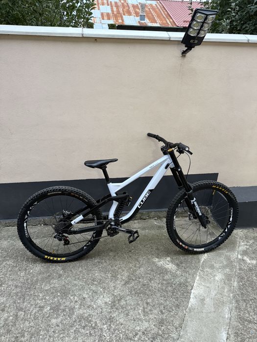 Vand bicicleta downhill Cube two 15 race 2021