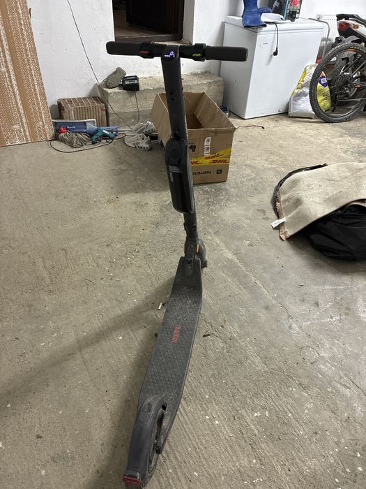 Vănd trotineta Ninebot E45D