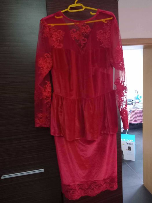 Rochie noua , deosebita