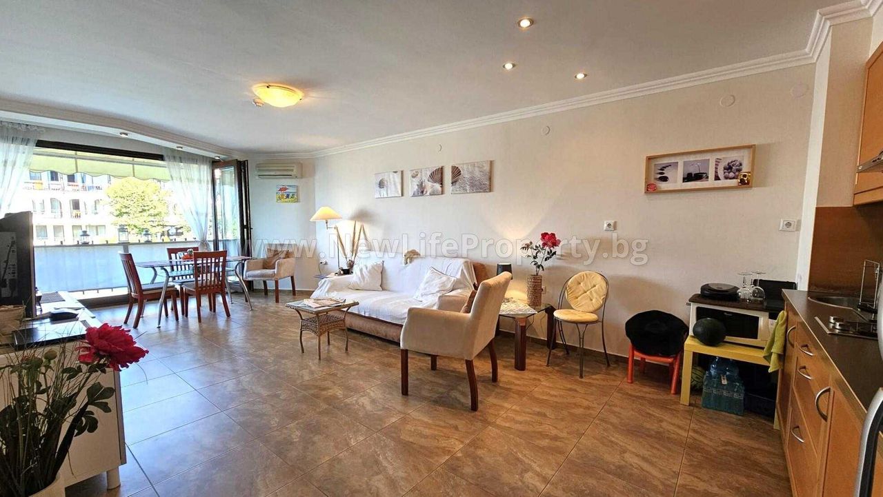 Продава се Двустаен апартамент в Свети Влас - 65 кв.м за 1847 €/кв.м - Снимка #4