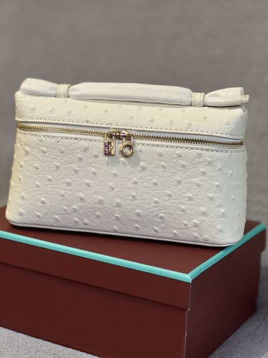 Бяла чанта естествена щраусова кожа L*P*19