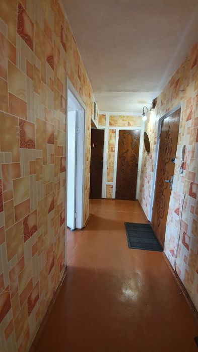 Продам  2 комнатную Район Беста от собственника