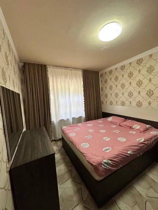 Продается 3-комнатная квартира, массив Карасу-3, ориентир Поликлиника