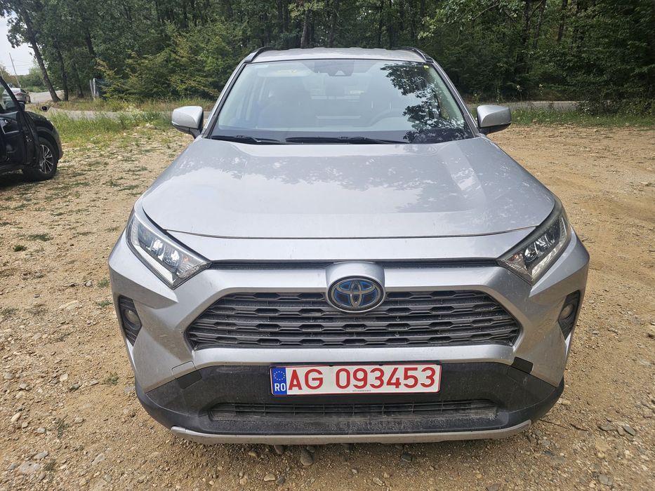 Toyota RAV4 Istoric 145000km Garantie km factura TVA Deductibil Rate Credit