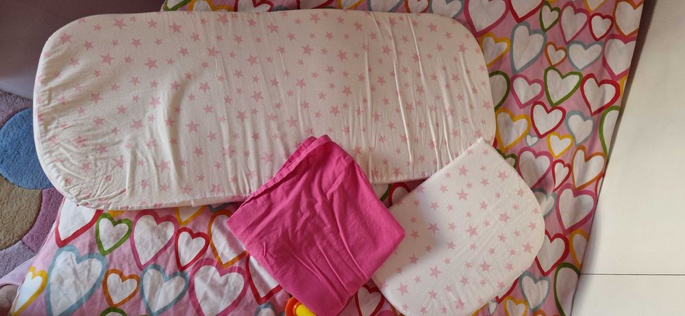 Универсален матрак за количка с възглавница + чаршаф с ластик