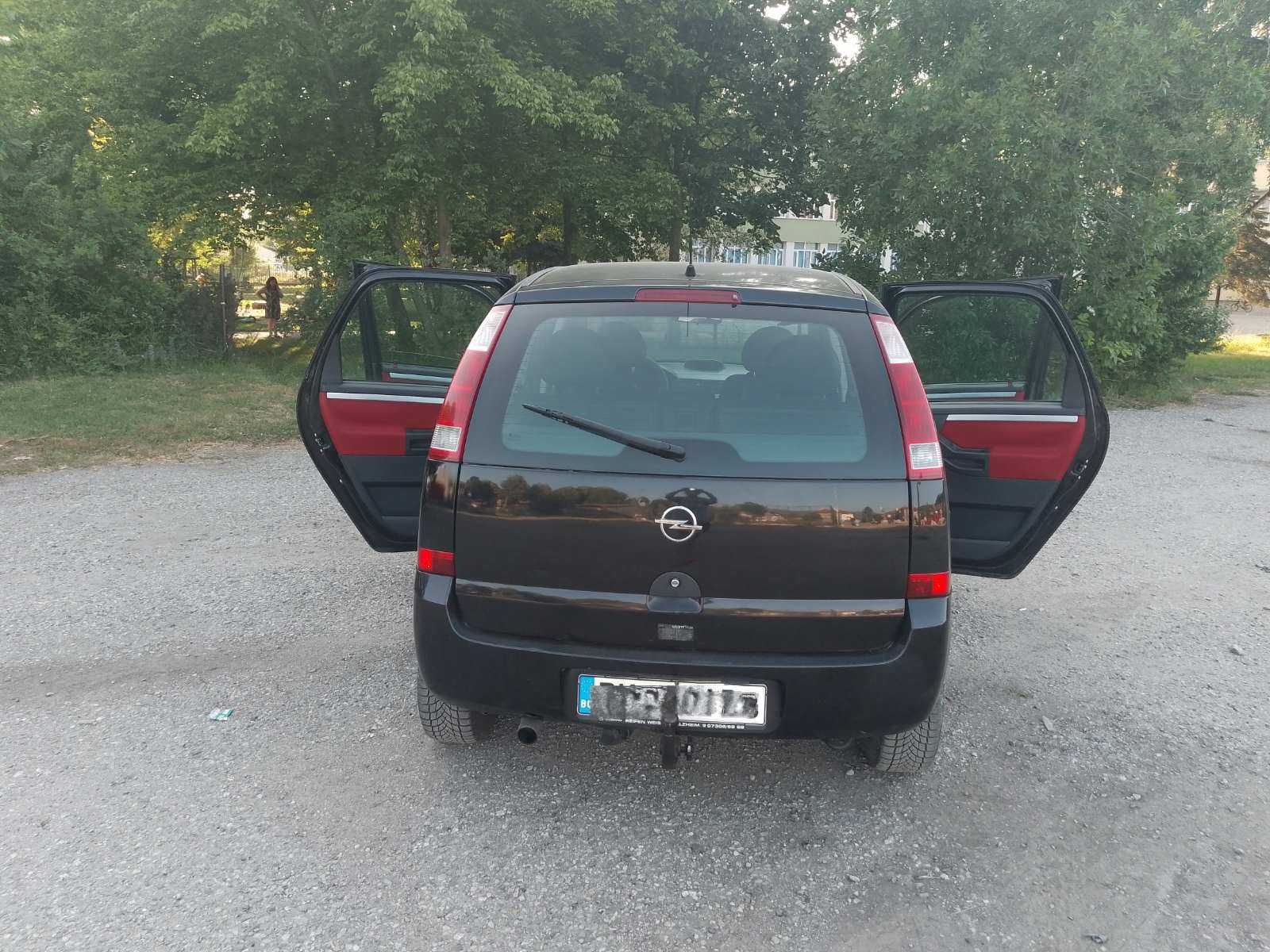 Opel Meriva  , изключително добре запазен автомобил