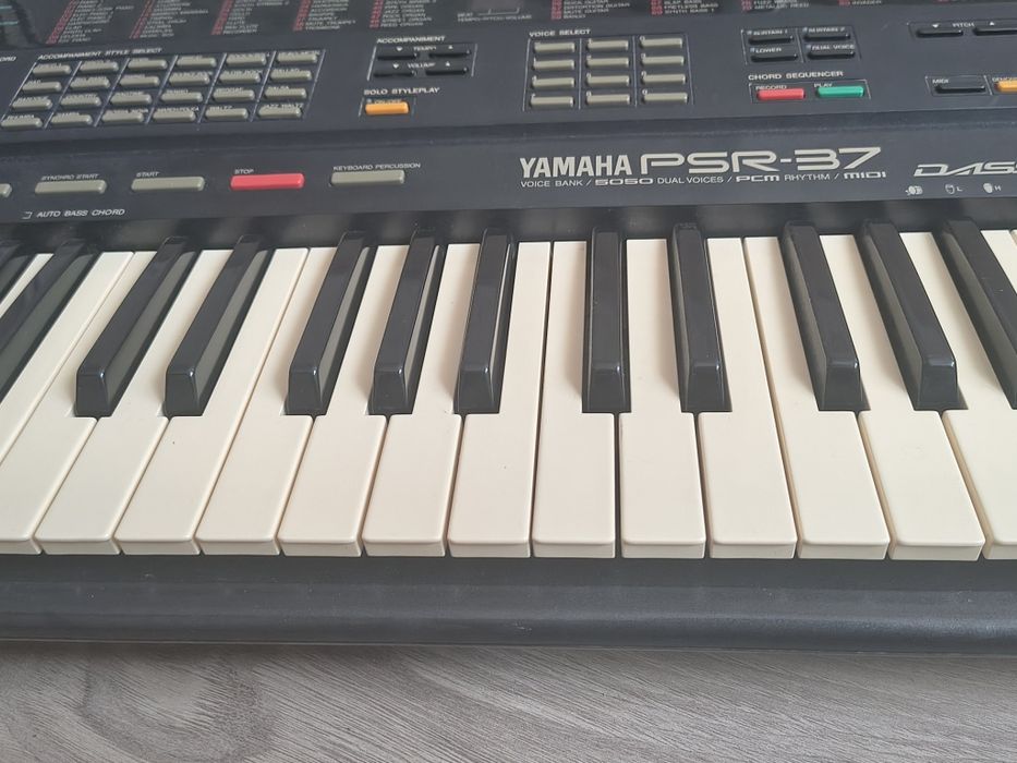 Orga Yamaha psr 37