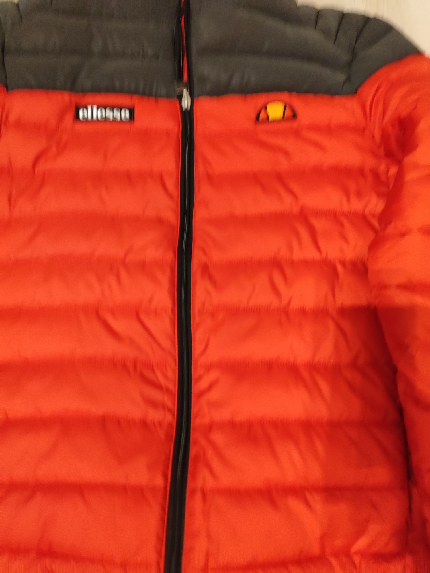 Преходно яке ново Ellesse