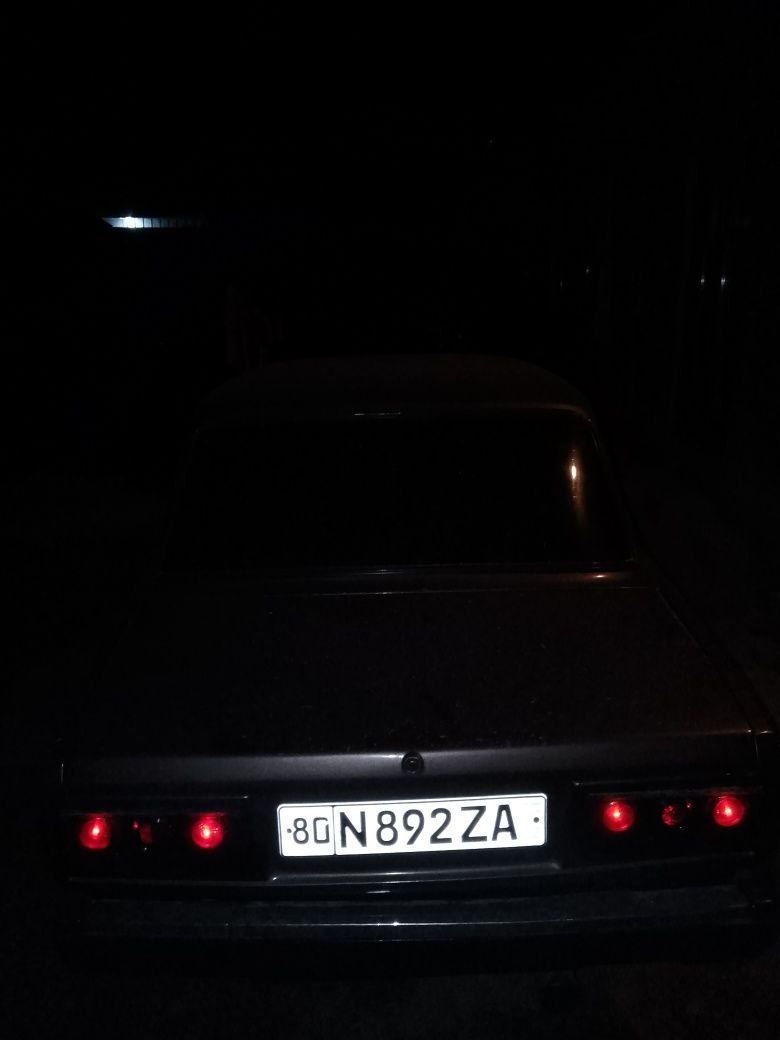 Vaz 2107 sotiladi