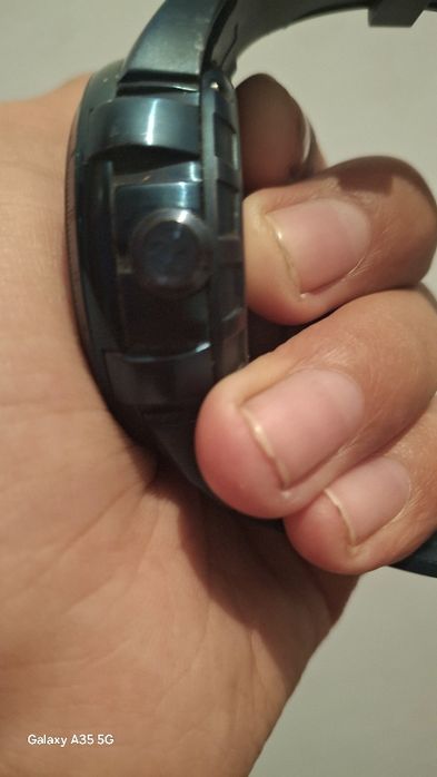 Швейцарские часа perrelet A1085