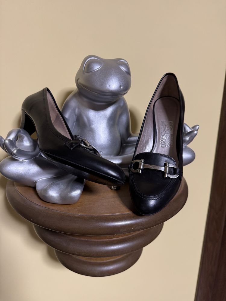 Salvatore Ferragamo оригинални. 38 номер