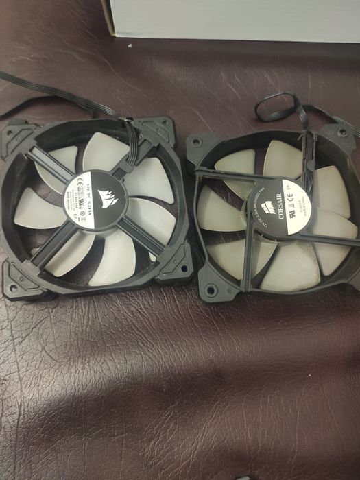 Ventilatoare Corsair ml120 pwm
