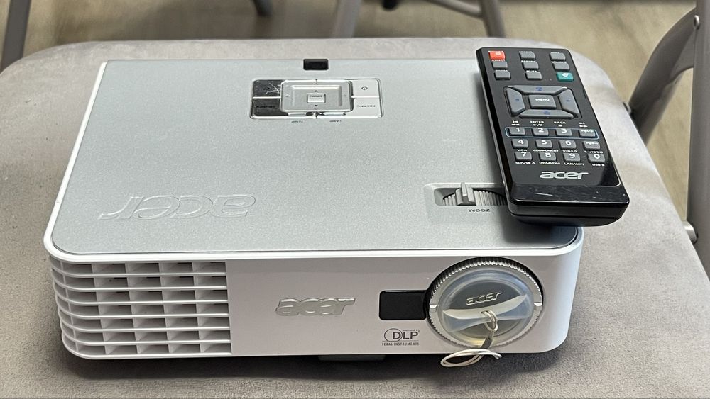 Videopriector Acer P3250 Dlp in stare buna