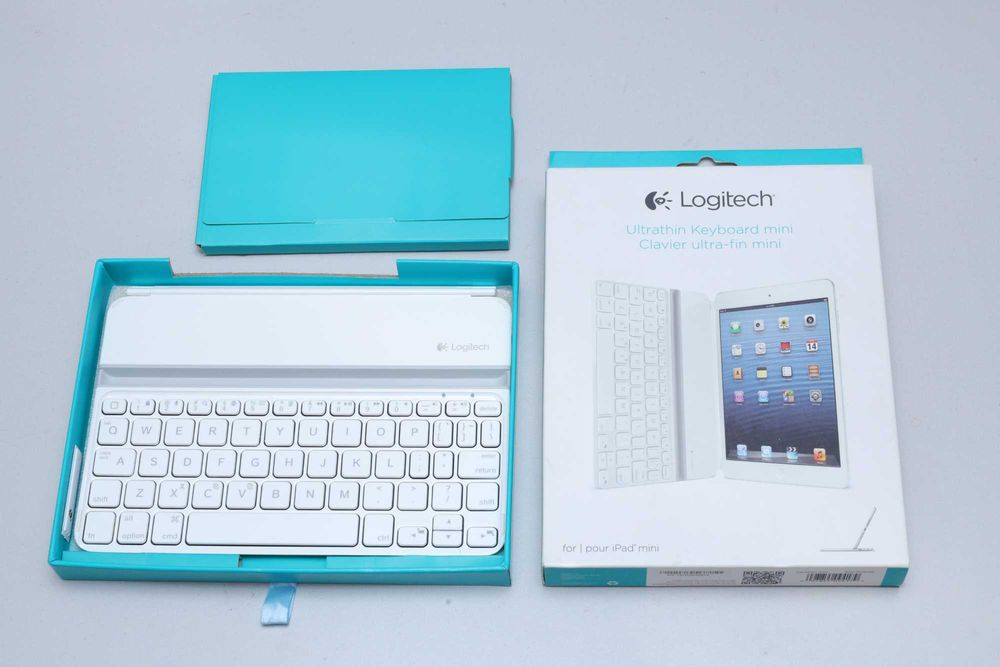 Logitech ултра тънка клавиатура за iPad mini