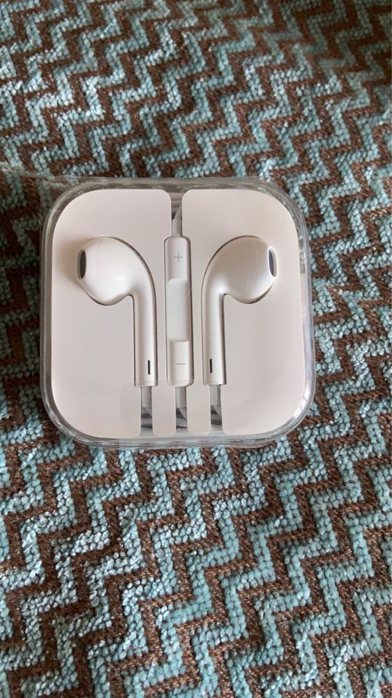 Наушники Apple EarPods 3.5 мм