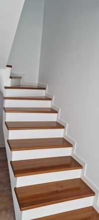 Trepte din lemn scari din lemn