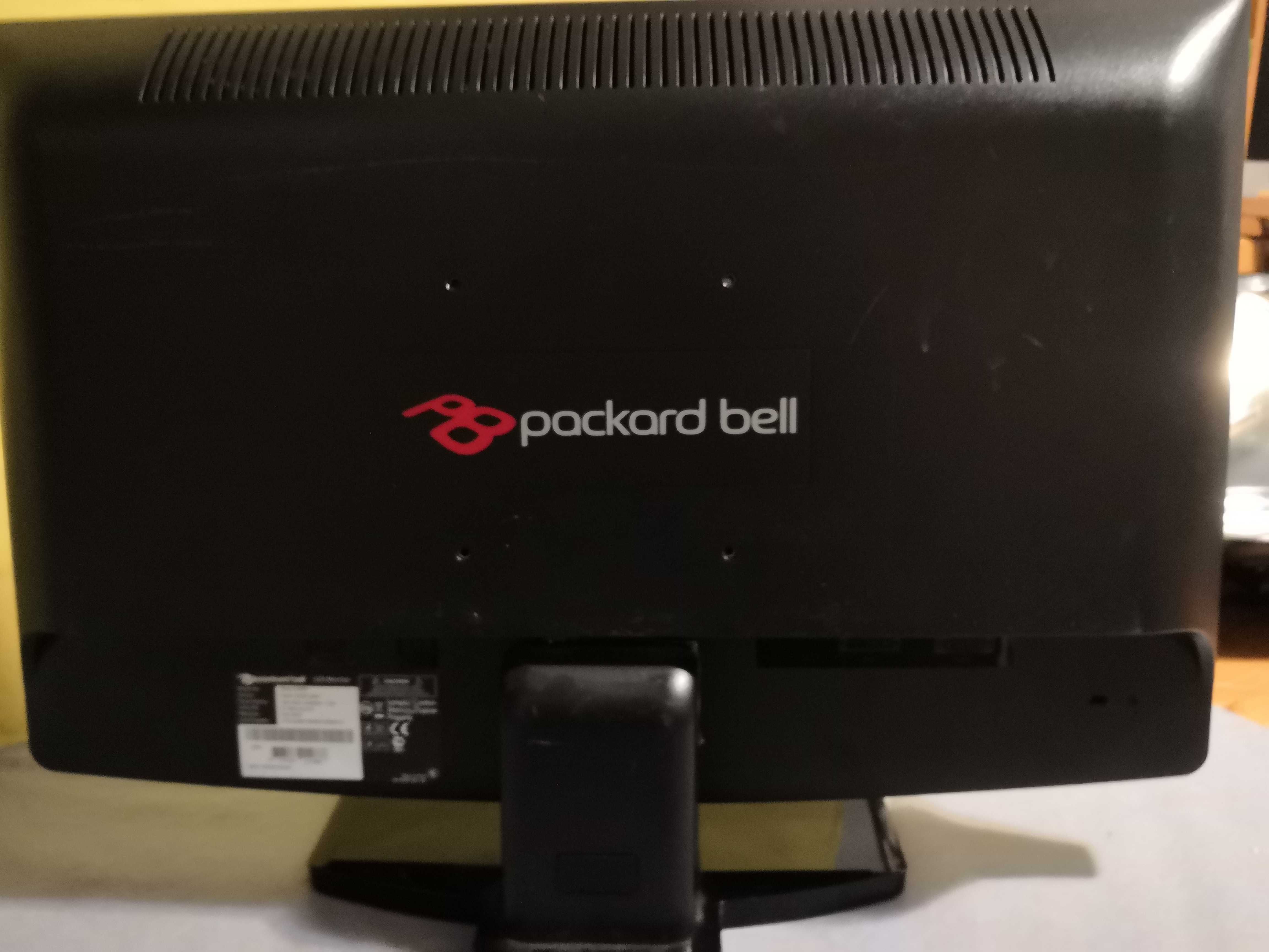 Монитор Pakard  bell LCD - 22 инча model Viseo 220 DX