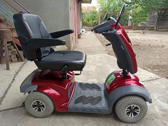 Електрически скутер/ количка за възрастни или трудноподвижни хора