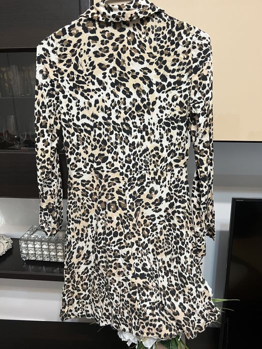 Rochite marime 8-9 ani